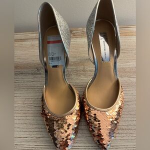 NEW INC Sequence Heels 6M